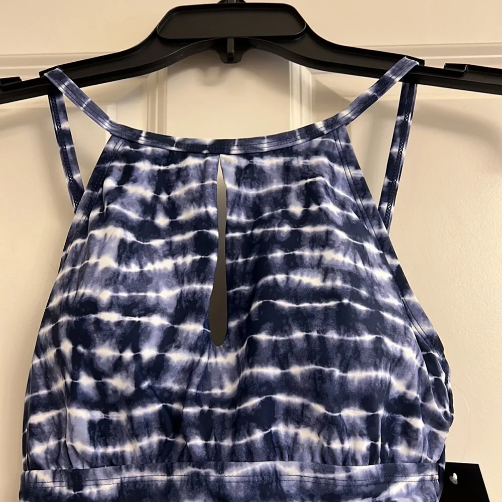 Ellen Tracy ladies swimsuit - Picture 3 of 7